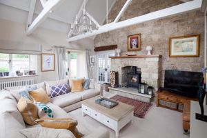 Sitting Room- click for photo gallery